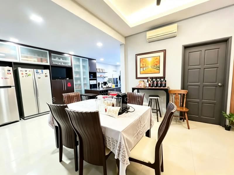 2-storey Terraced House for Sale in Bayu Damansara (Petaling Jaya) - Sherry Chang - Dining Room - PropertyGuru.com.my