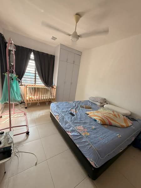 Pangsapuri untuk Dijual di D' Larkin Residence - Jayden Neo - Bedroom - PropertyGuru.com.my