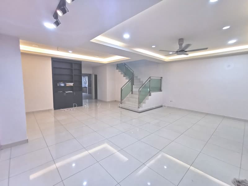 Terraced House for Sale in Bukit Rahman Putra (Sungai Buloh) - Davis Ong - Living Room - PropertyGuru.com.my