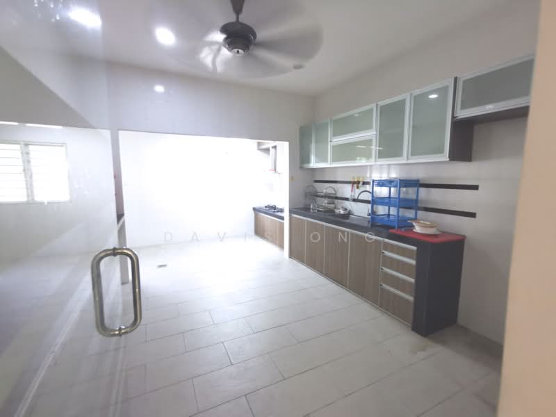 Terraced House for Sale in Bukit Rahman Putra (Sungai Buloh) - Davis Ong - Kitchen - PropertyGuru.com.my