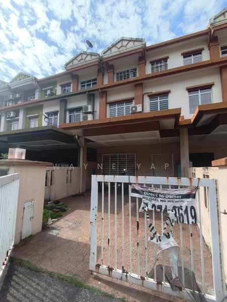 2.5-storey Terraced House for Sale in Puchong (Selangor) - Wayne Yap - Exterior - PropertyGuru.com.my
