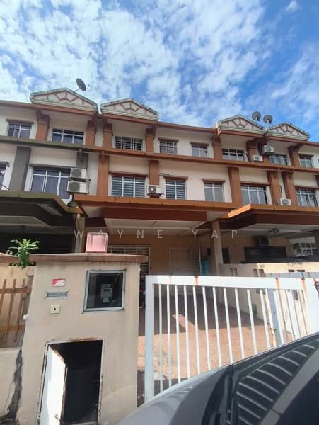 2.5-storey Terraced House for Sale in Puchong (Selangor) - Wayne Yap - Exterior - PropertyGuru.com.my