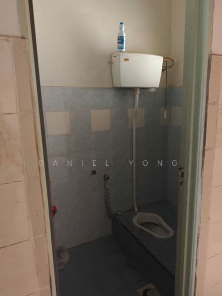 Rumah Teres untuk Dijual di Taman Semenyih Mewah (Semenyih) - Daniel Yong - Bathroom - PropertyGuru.com.my