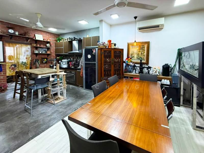 Rumah Teres untuk Dijual di Mutiara Damansara (Selangor) - Wes Chang - Kitchen - PropertyGuru.com.my