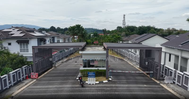 Rumah Berkembar untuk Dijual di Amverton Hills (Sungai Buloh) - Eric Wang - Exterior - PropertyGuru.com.my