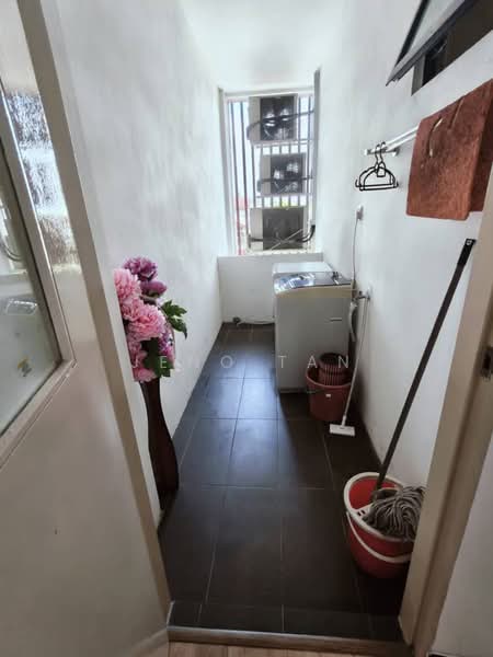 Pangsapuri untuk Disewa di Roxy Apartment - Jeno Tan - Balcony - PropertyGuru.com.my