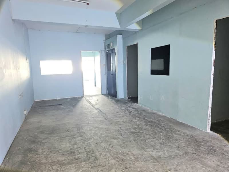 Shop for Rent in Taman Desa Cemerlang (Ulu Tiram) - Peggie Chua - Interior - PropertyGuru.com.my