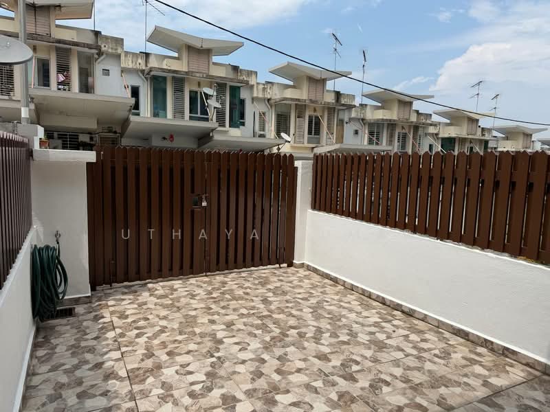 Rumah Bandar untuk Dijual di Batu Caves (Selangor) - Uthaya Kumar - Exterior - PropertyGuru.com.my