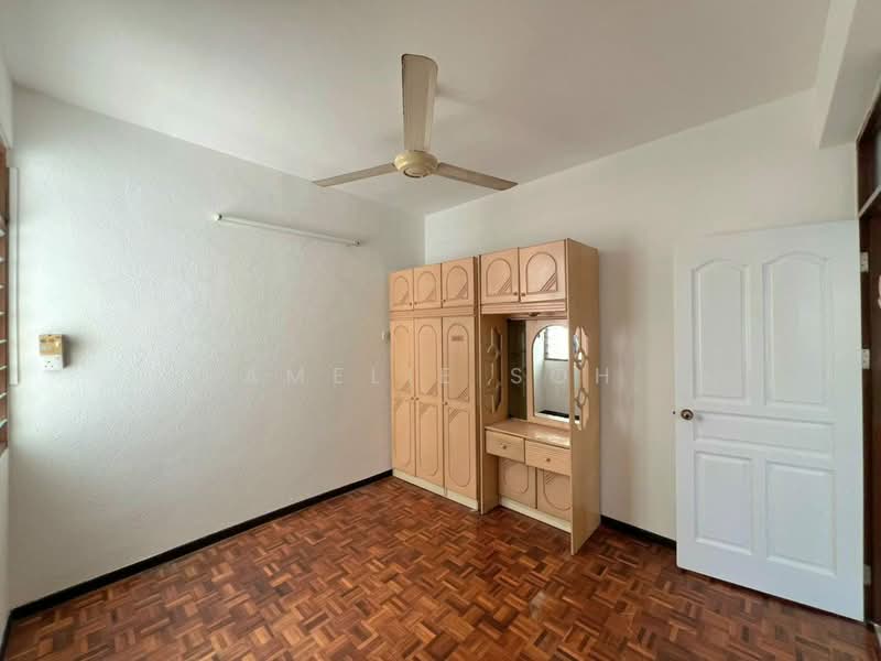 Pangsapuri untuk Dijual di Taman Jubilee Phase 3 - Amelie Soh - Bedroom - PropertyGuru.com.my