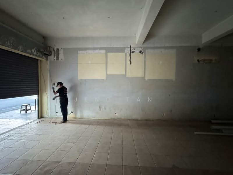 Shop for Rent in Kuching (Sarawak) - Jeno Tan - Interior - PropertyGuru.com.my