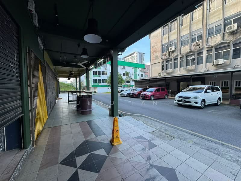 Shop for Rent in Kuching (Sarawak) - Jeno Tan - Exterior - PropertyGuru.com.my