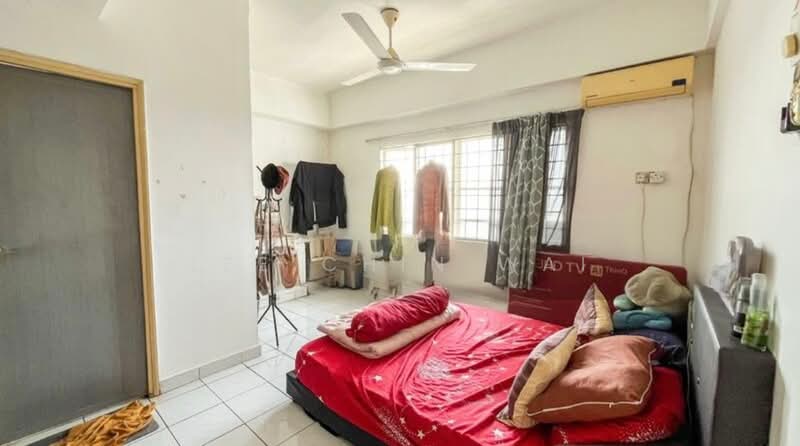 Kondominium untuk Dijual di Endah Ria - Lee Chin Wai - Bedroom - PropertyGuru.com.my