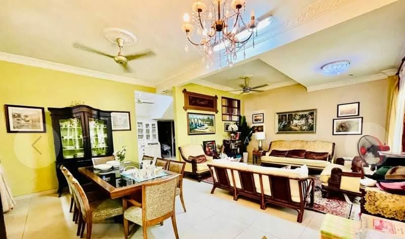 Rumah Berkembar untuk Dijual di Taman Kajang Impian (Kajang) - Faridah Samah - Living Room - PropertyGuru.com.my