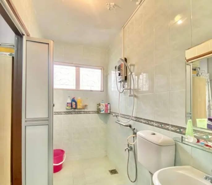 Rumah Berkembar untuk Dijual di Taman Kajang Impian (Kajang) - Faridah Samah - Bathroom - PropertyGuru.com.my