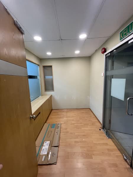 Shop / Office for Rent in Dataran Prima (Petaling Jaya) - Carmen Ng - Corridor - PropertyGuru.com.my