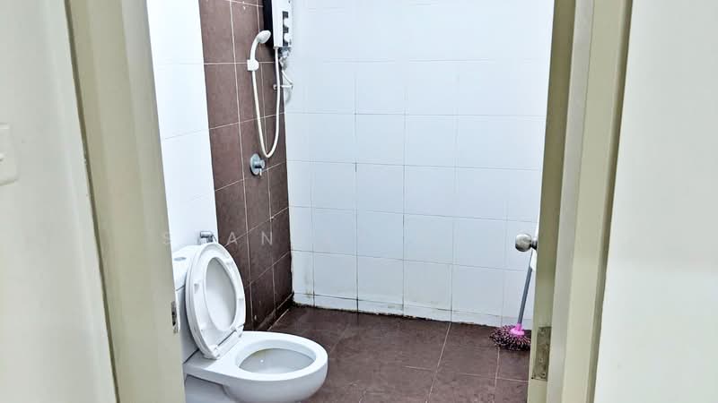Service Residence for Rent at Pacific Place - Stanley Hong - Bathroom - PropertyGuru.com.my
