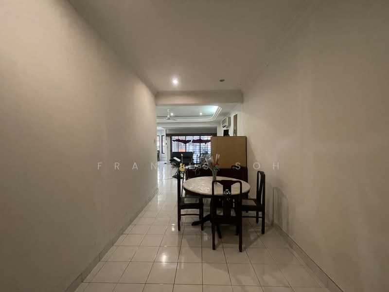 Rumah Teres 1 Tingkat untuk Dijual di Taman Wangsa Cheras (Cheras) - Francis Soh - Corridor - PropertyGuru.com.my