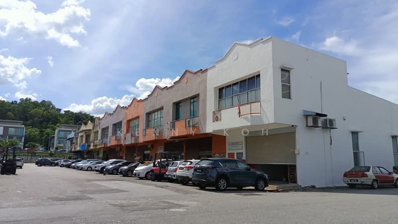 Kilang untuk Disewa di Taman Perindustrian Bukit Serdang (Seri Kembangan) - Kenny Koh - Exterior - PropertyGuru.com.my