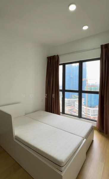 Condominium for Sale at Royal Strand @ Country Garden Danga Bay - NG ZEN XI - Bedroom - PropertyGuru.com.my