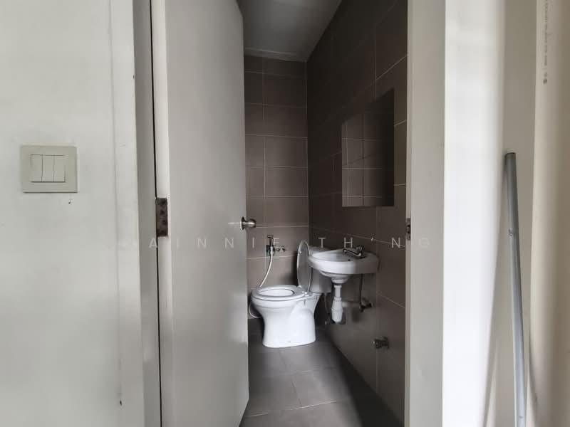 Service Residence for Sale at You Residences @ You City - Rainnie Th’ng - Bathroom - PropertyGuru.com.my