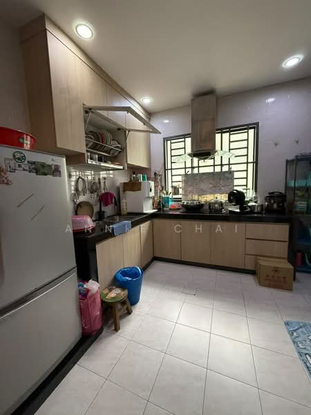 Semi-Detached House for Sale in Taman Sierra Perdana (Masai) - Annie Chai - Kitchen - PropertyGuru.com.my