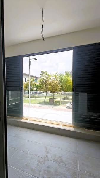 Semi-Detached House for Sale in D'Island (Puchong) - Maureen Ooi - Balcony - PropertyGuru.com.my