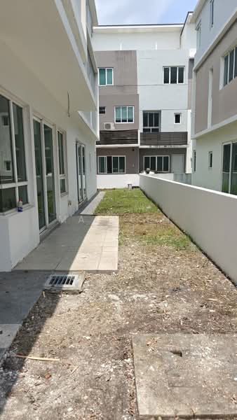 Semi-Detached House for Sale in D'Island (Puchong) - Maureen Ooi - Exterior - PropertyGuru.com.my