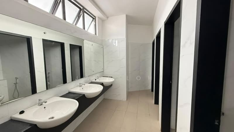 Shop / Office for Rent in Bukit Indah (Iskandar Puteri (Nusajaya)) - Jane Loh - Bathroom - PropertyGuru.com.my