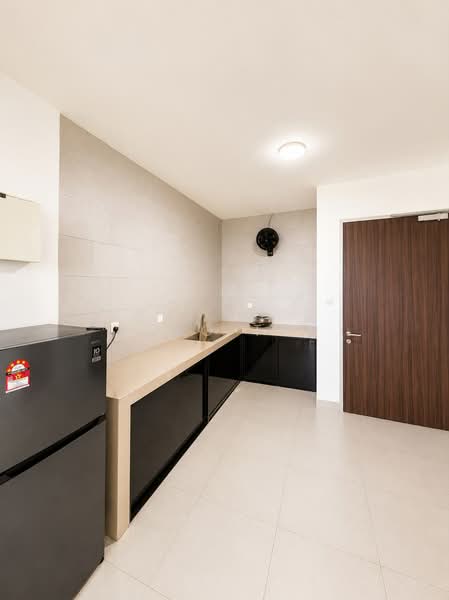Servis Apartment untuk Disewa di Renna Residence - Jeno Tan - Kitchen - PropertyGuru.com.my