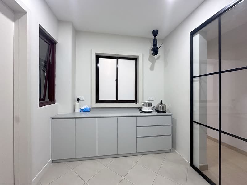 Kondominium untuk Dijual di Surian Condominium - Tarsha Lim - Kitchen - PropertyGuru.com.my