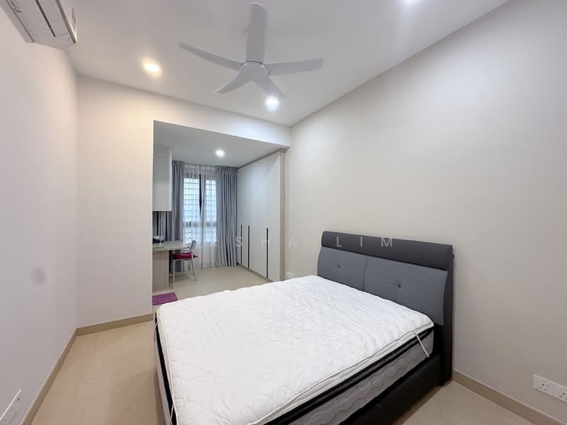 Kondominium untuk Dijual di Surian Condominium - Tarsha Lim - Bedroom - PropertyGuru.com.my