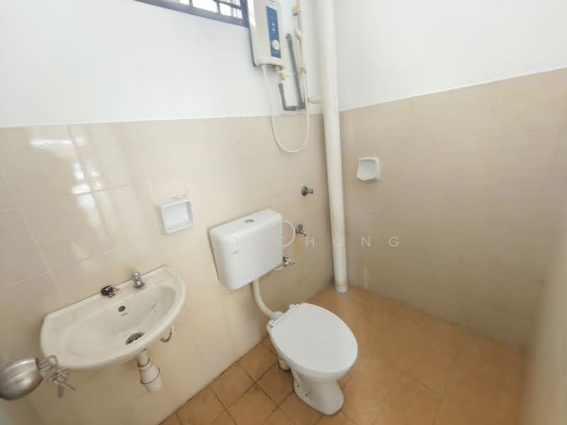 Rumah Teres 2 Tingkat untuk Dijual di Johor Bahru (Johor) - Nico Chong - Bathroom - PropertyGuru.com.my