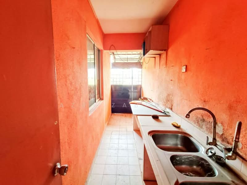 Apartment for Sale at Pangsapuri Permai - Azri Zabidin - Kitchen - PropertyGuru.com.my