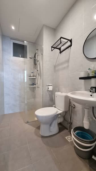 Kondominium untuk Dijual di i-Santorini - Eugene Tung - Bathroom - PropertyGuru.com.my