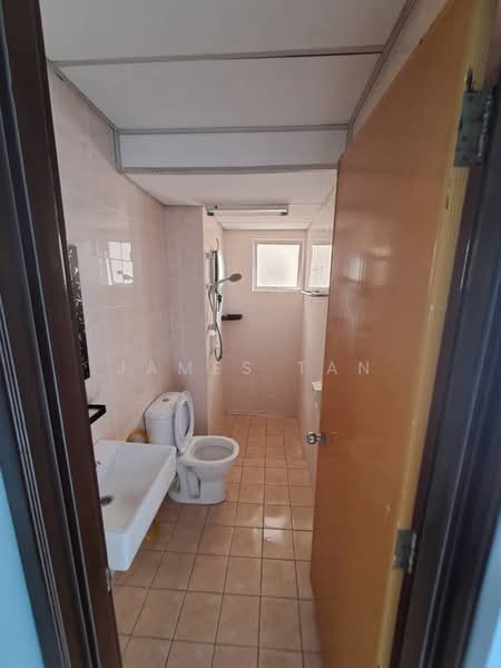 Condominium for Sale at Wangsa Metroview - James Tan - Bathroom - PropertyGuru.com.my