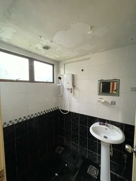 Kondominium untuk Disewa di Palm Spring @ Damansara - Jc Lee - Bathroom - PropertyGuru.com.my