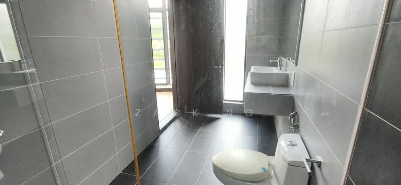 2-storey Terraced House for Sale in Laman Glenmarie (Shah Alam) - Zack Ng - Bathroom - PropertyGuru.com.my