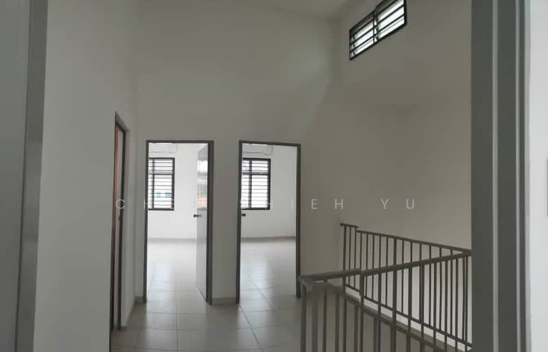 2-storey Terraced House for Sale in Taman Scientex Utama (Senai) - Chen Shieh Yu - Corridor - PropertyGuru.com.my