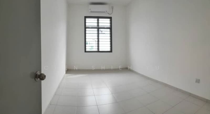2-storey Terraced House for Sale in Taman Scientex Utama (Senai) - Chen Shieh Yu - Interior - PropertyGuru.com.my