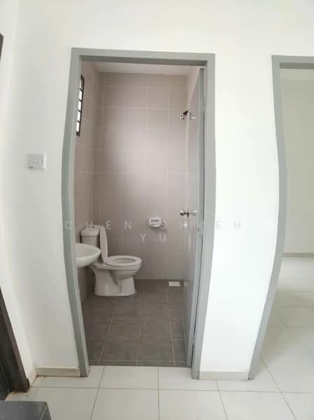 2-storey Terraced House for Sale in Taman Scientex Utama (Senai) - Chen Shieh Yu - Bathroom - PropertyGuru.com.my