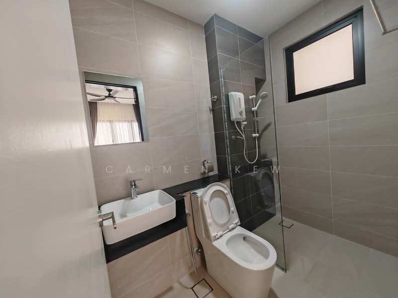 Service Residence for Rent at 2Rio Residence @ Bandar Puteri Puchong - Carmen Kew - Bathroom - PropertyGuru.com.my