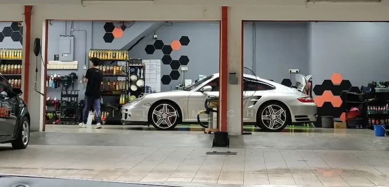 Kedai / Pejabat untuk Disewa di SS19 (Subang Jaya) - William Chin - Car Park - PropertyGuru.com.my