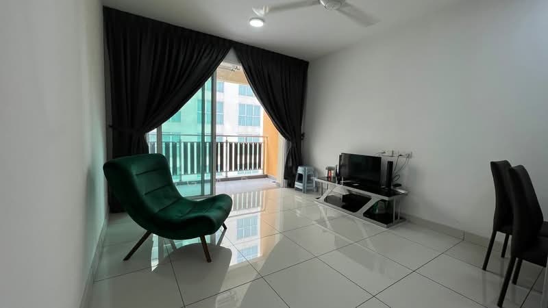 Servis Apartment untuk Disewa di KSL Residence @ Daya - Gary Tu - Living Room - PropertyGuru.com.my