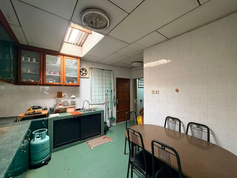 Rumah Teres 1 Tingkat untuk Dijual di Skudai (Johor) - Carmen Kang - Kitchen - PropertyGuru.com.my