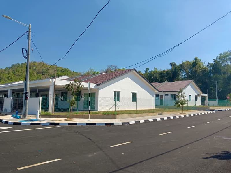 1-storey Terraced House for Sale in Rumah teres Setingkat di Jeniang Sik (Jeniang) - Nur Adiilah - Exterior - PropertyGuru.com.my