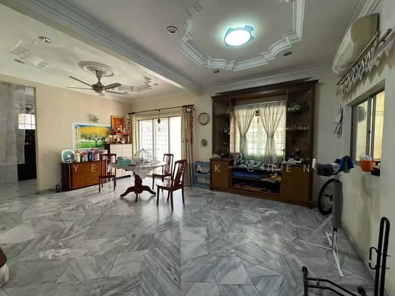 Rumah Teres 2-Tingkat untuk Dijual di Usj 16 (Subang Jaya) - Yee Cheak Chen - Living Room - PropertyGuru.com.my