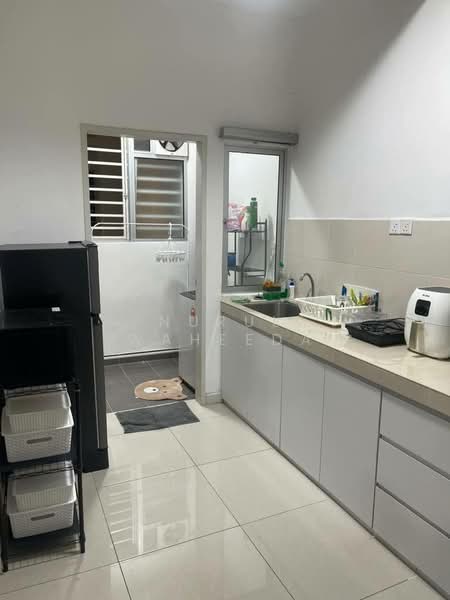 Service Residence for Rent at Savanna Executive Suite @ Southville City - Nurul Waheeda - Kitchen - PropertyGuru.com.my