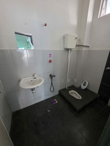 Kilang Berkembar untuk Dijual di Kawasan Perindustrian Tasik Utama (Ayer Keroh) - Vito Lee - PropertyGuru.com.my