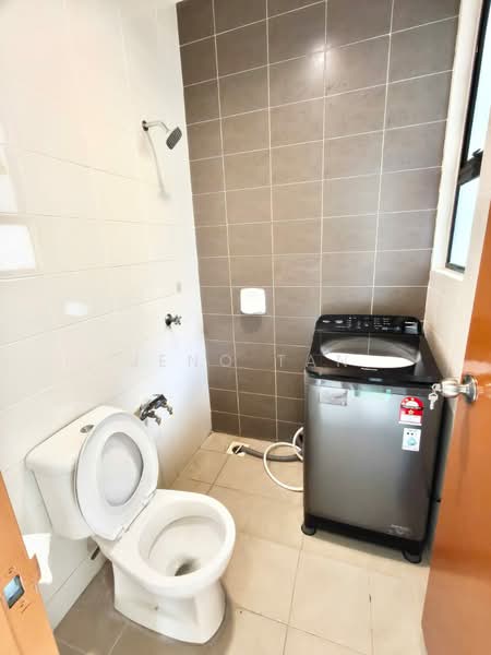 Townhouse for Rent in Kuching (Sarawak) - Jeno Tan - Bathroom - PropertyGuru.com.my