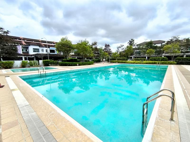 Townhouse for Rent in Kuching (Sarawak) - Jeno Tan - Pool - PropertyGuru.com.my
